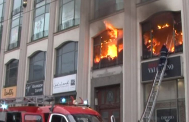 Масштабный пожар в торговом центре во Львове: есть подробности