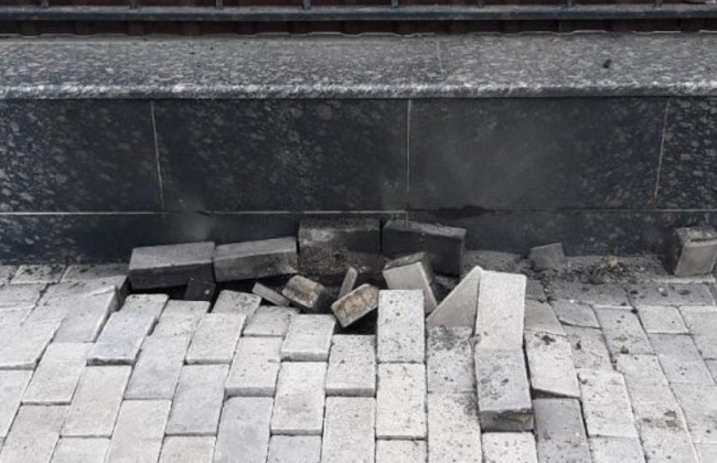 Возле посольства РФ в Киеве произошел мощный взрыв: первые подробности