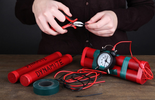 В столице массово минируют здания: взрывотехники обследуют каждое помещение