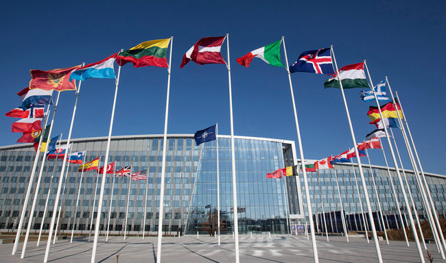 РФ прекратила сотрудничество с НАТО по военной и гражданской линиям