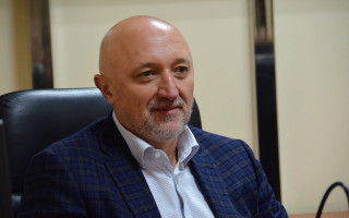 Екс-голова Полтавської ОДА оскаржує в суді указ Порошенка про своє звільнення