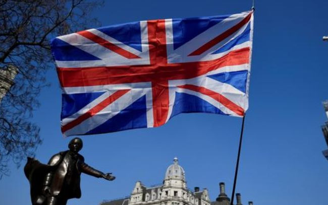 Сохранит и усилит санкции: Великобритания продолжит давление на РФ после Brexit