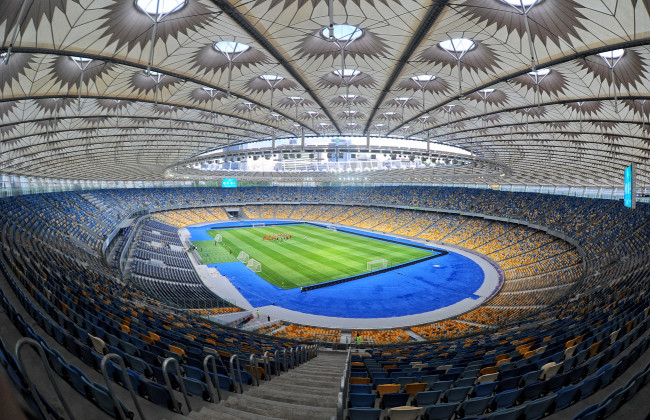 Дебаты на «Олимпийском»: в центре Киева ограничат движение транспорта