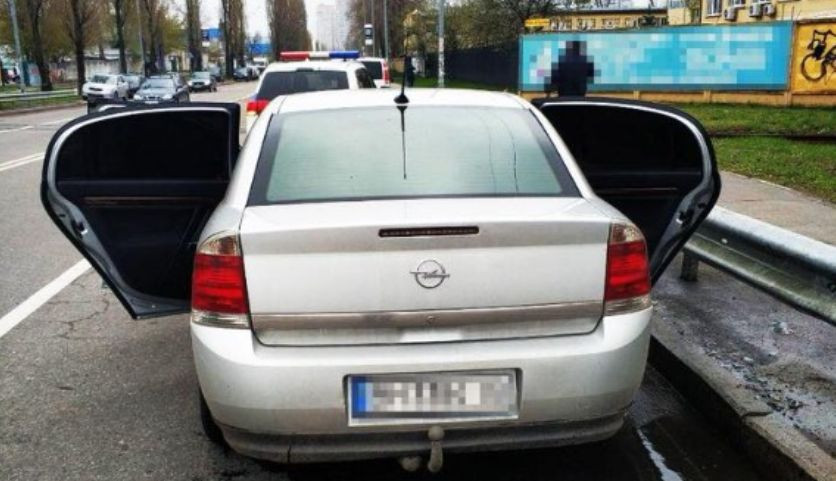 Голливудская погоня: в Киеве полиция ловила дерзких грабителей на Opel