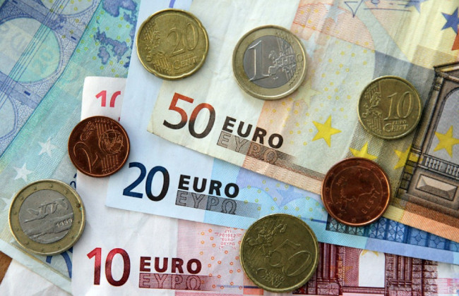 25 тисяч євро викрали у пенсіонера в Києві