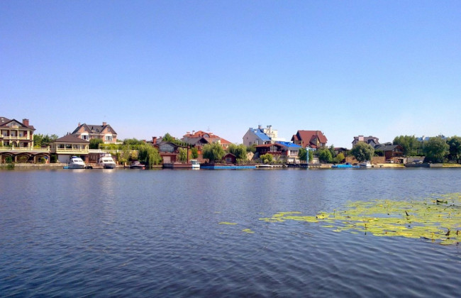 Во сколько обойдется арендовать дачу под Киевом