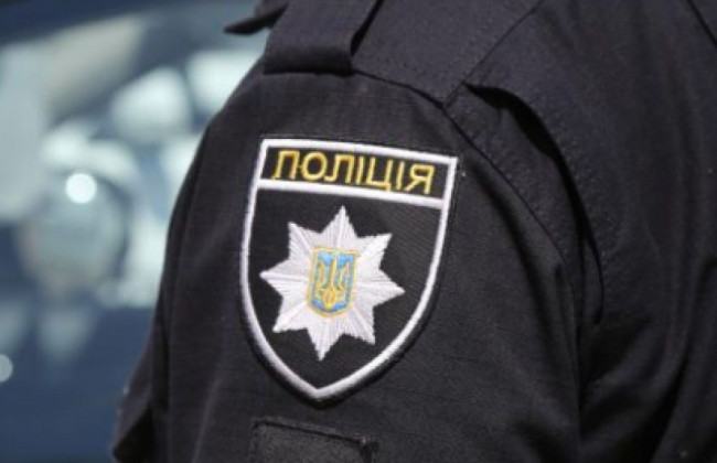 В Киеве неизвестные похитили женщину: копы ищут белый микроавтобус