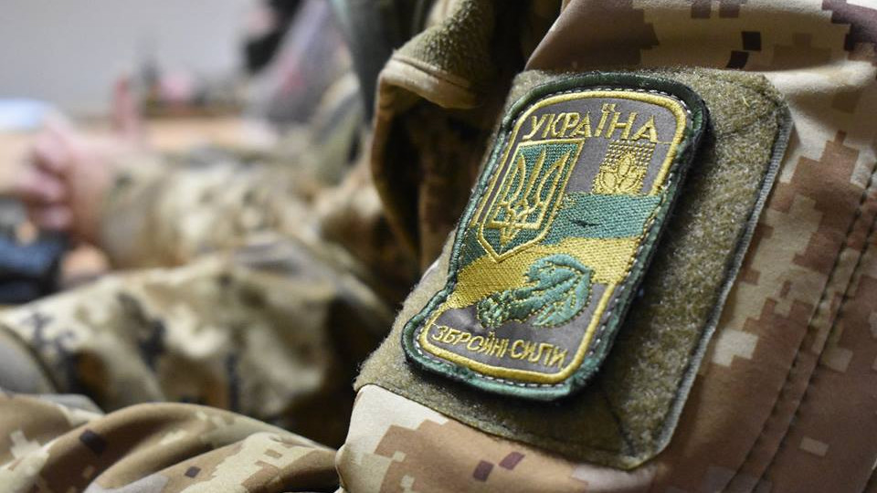 Украинский снайпер обезвредил пулеметчика боевиков