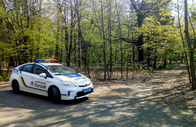 Трагедия в Киеве: на территории ВДНХ обнаружили повешенным парня