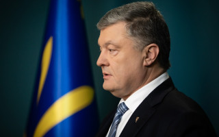 Выдача паспортов РФ жителям ОРДЛО: Порошенко сделал резкое заявление