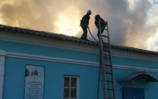 Мощный пожар произошел в храме под Днепром: первые подробности