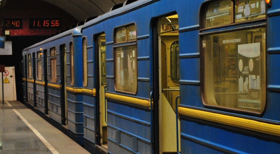 Киевлянам приготовили сюрприз: отремонтируют три станции метро