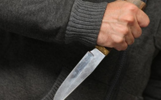 Чудом выжила: под Херсоном женщину 15 раз ударили ножом