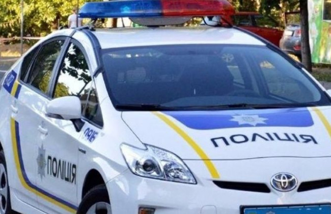 В Киеве мужчина выбросился из окна и погиб