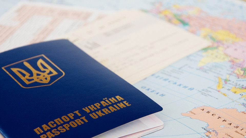 В Украине прекратили выдавать паспорта: что случилось