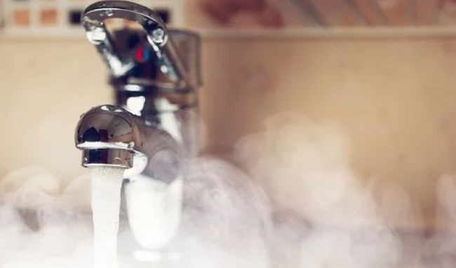 Подорожание горячей воды и тепла: киевлянам сообщили новые цены