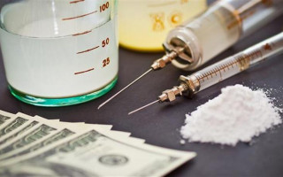 Делал закладки с тяжелыми наркотиками возле метро: в Киеве задержали парня