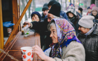 Киевским пенсионерам будут раздавать бесплатные обеды (адреса)