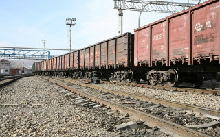 В Киеве школьник залез на вагон и его ударило током: парень получил тяжелые ожоги