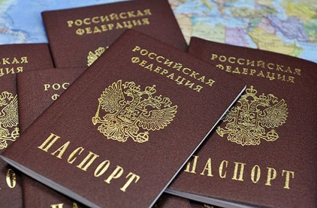 Миллионных очередей не будет: Путин просчитался с идеей о паспортизации на Донбассе