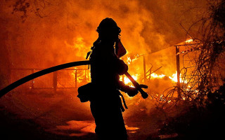 Под Хмельницким вспыхнул поезд с пассажирами: подробности