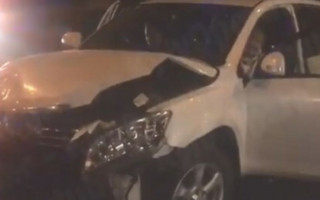 ДТП із копами у Києві: автомобіль на швидкості вилетів на тротуар