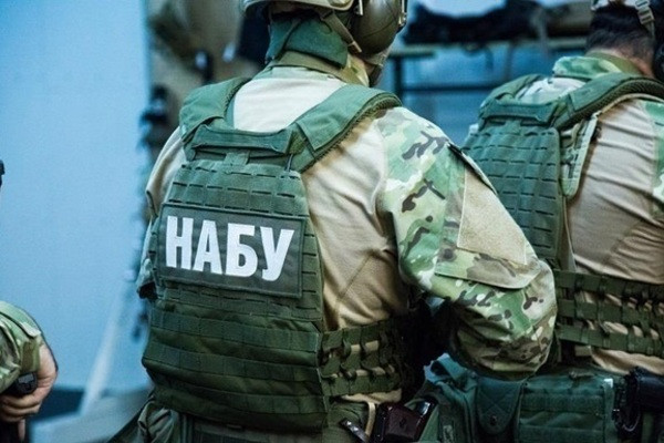 Конфликт силовиков в Киеве: ГПУ вручит подозрение сотрудникам НАБУ