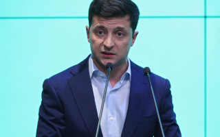 Новые вызовы: Зеленский рассказал, как уладит ситуацию с паспортизацией жителей ОРДЛО