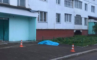 Загадкова смерть: у Новояворівську мертвою знайшли 15-річну дівчину