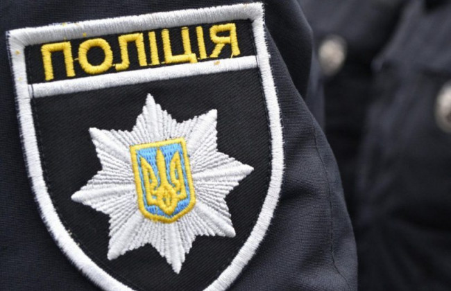 Жуткая находка под Донецком: во дворе дома обнаружили труп в мешке