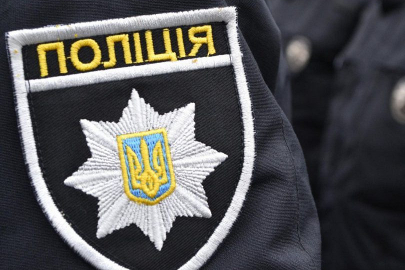 Жуткая находка под Донецком: во дворе дома обнаружили труп в мешке