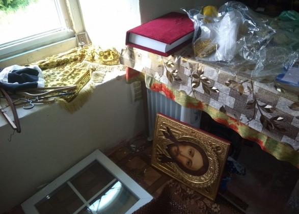Под Винницой вандалы ограбили и осквернили храм УПЦ МП
