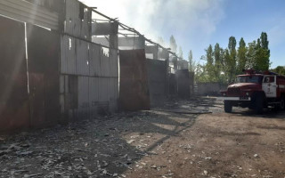 Потужна пожежа сколихнула Харків: усі подробиці й фото