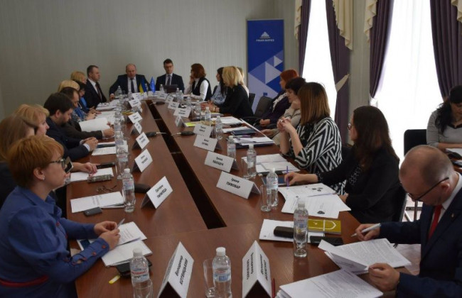 Медіація в адміністративних спорах: судді обговорили проблеми