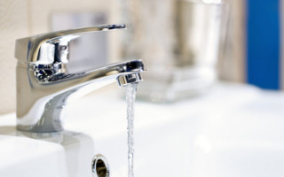 Кому і коли у столиці відключать гарячу воду