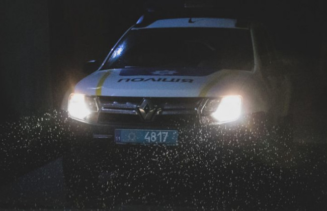 Трагедия в Киеве: женщина выпала с многоэтажки