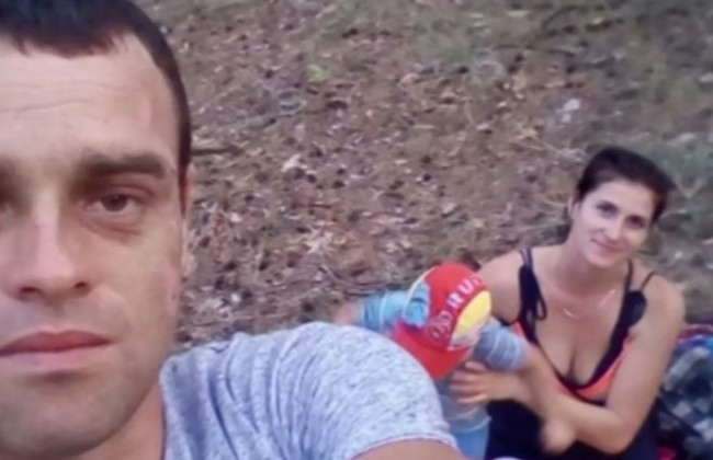 Чоловік на очах у дитини жорстоко розправився із вагітною жінкою