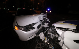 В Киеве произошло серьезное ДТП с участием полицейского Prius: много пострадавших