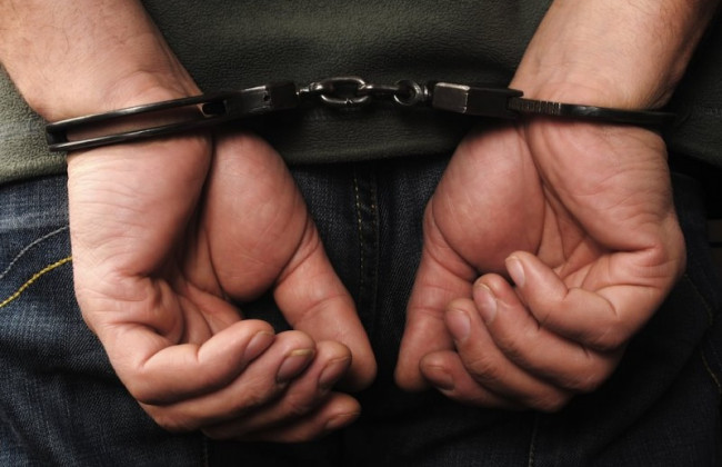 Погорів на хабарі у $500: слідчі ДБР затримали посадовця Токмацького військомату