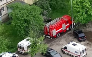 Страшная находка: в столичной квартире обнаружили два трупа и истощенного ребенка