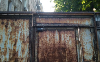 Происшествие под Днепром: местному жителю заминировали калитку дома