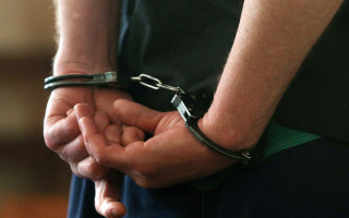 В Киеве злоумышленник изнасиловал школьницу: пострадавшая в больнице