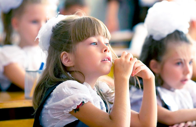 Зачисление в 1 класс школы: родители сталкиваются с серьезной проблемой