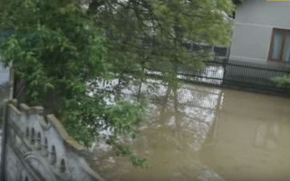 На Прикарпатье случился мощный прорыв дамбы: все подробности и видео