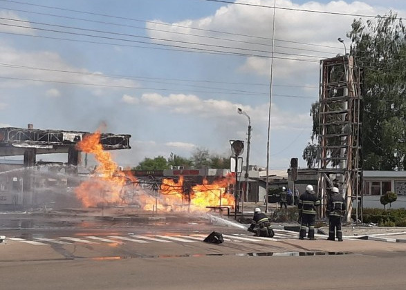 В Житомире вспыхнул пожар: горела газовая заправка