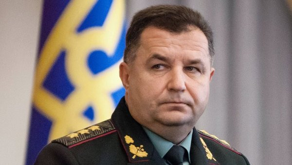 Полторак подал рапорт об отставке: Министра обороны вызвали в Администрацию Президента