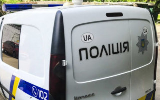 Вонь стояла на весь дом: труп женщины нашли в квартире Киева