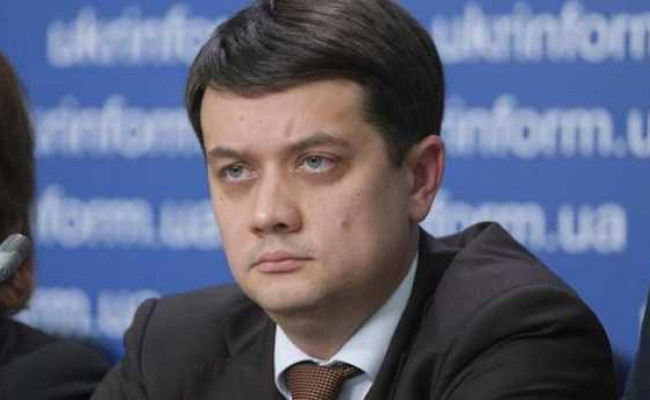 Кто поведет «Слугу народа» в Раду: у Зеленского сделали заявление