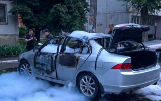 Под Днепром взорвали машину известного спортсмена: есть подробности