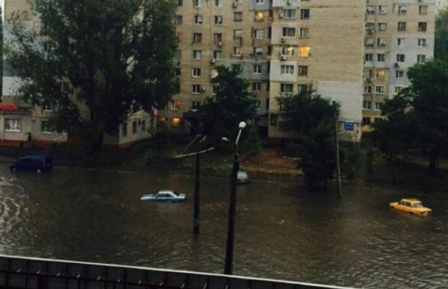 Часть Одессы ушла под воду: появились впечатляющие кадры